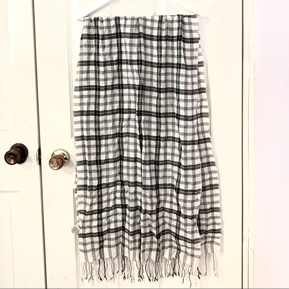 Plaid Scarf - Picture 3 of 3